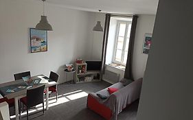 Jolie Maison Au Centre Du Village